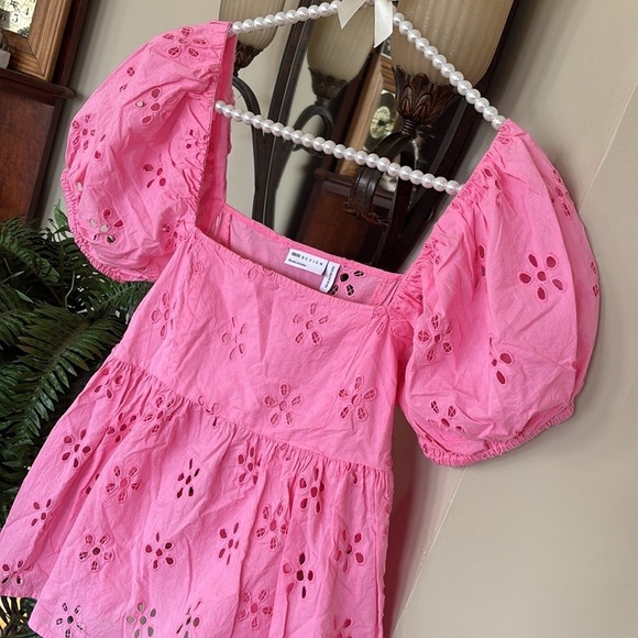 ASOS Bubblegum Pink Eyelet Puff Sleeve Top Ruffle Barbiecore 100% Cotton - Picture 2 of 14